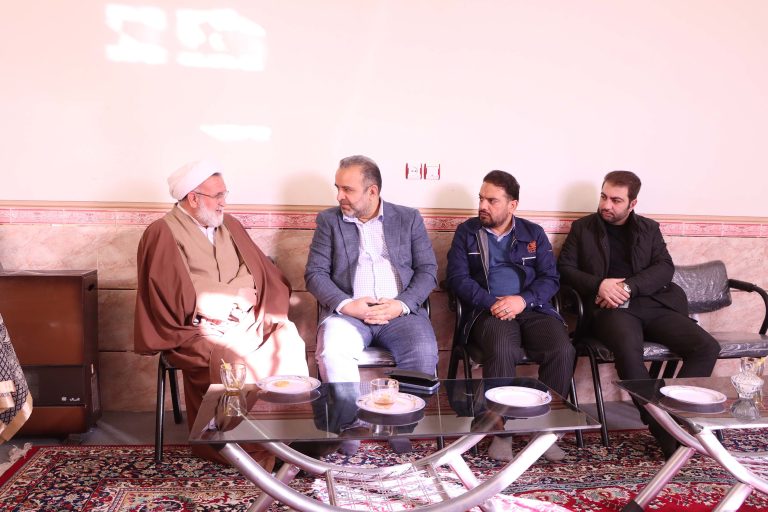 دیدار با امام جمعه محترم ابرکوه همزمان با دهه مبارک فجر