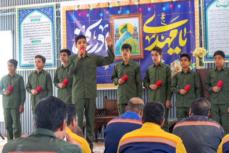 برگزاری مراسم جشن نیمه شعبان در شرکت فولاد سرمد ابرکوه